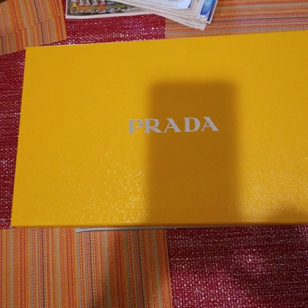 Prada box